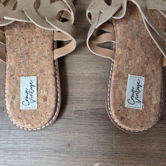 NEW W/O BOX CROWN VINTAGE LEATHER UPPER CORK FOOTBED TOE RING SANDALS 9.5 WMN - Picture 7 of 16